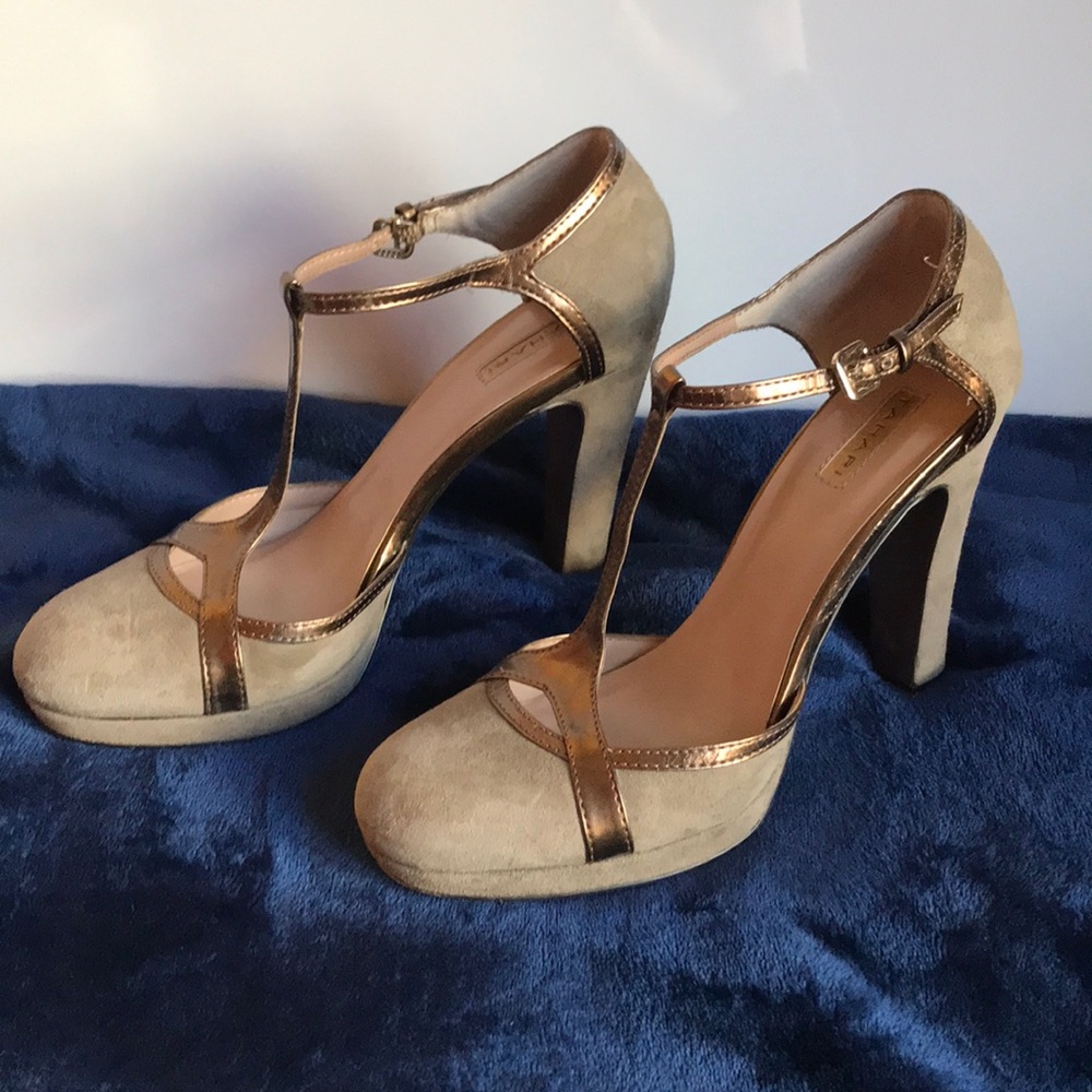 Tahari platform evening high heeled shoe